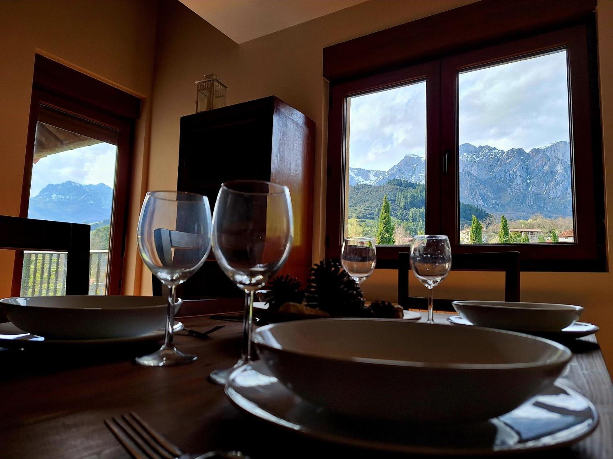 Apartament Entre Potes Y Picos Con Wifi Y Garaje Turieno Zewnętrze zdjęcie