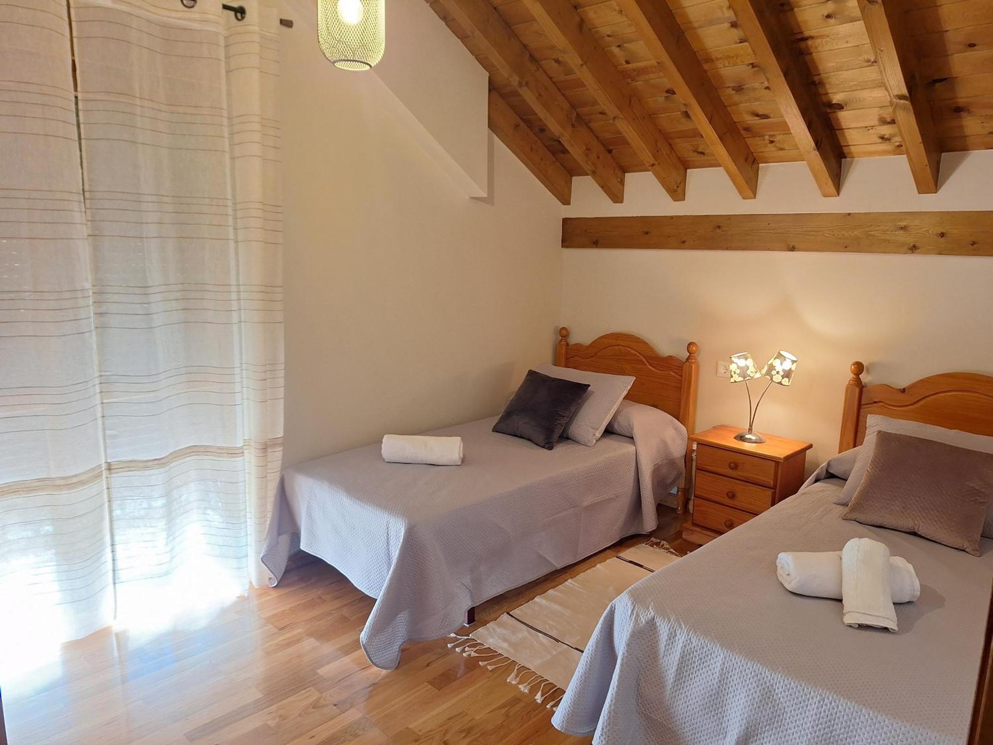 Apartament Entre Potes Y Picos Con Wifi Y Garaje Turieno Zewnętrze zdjęcie